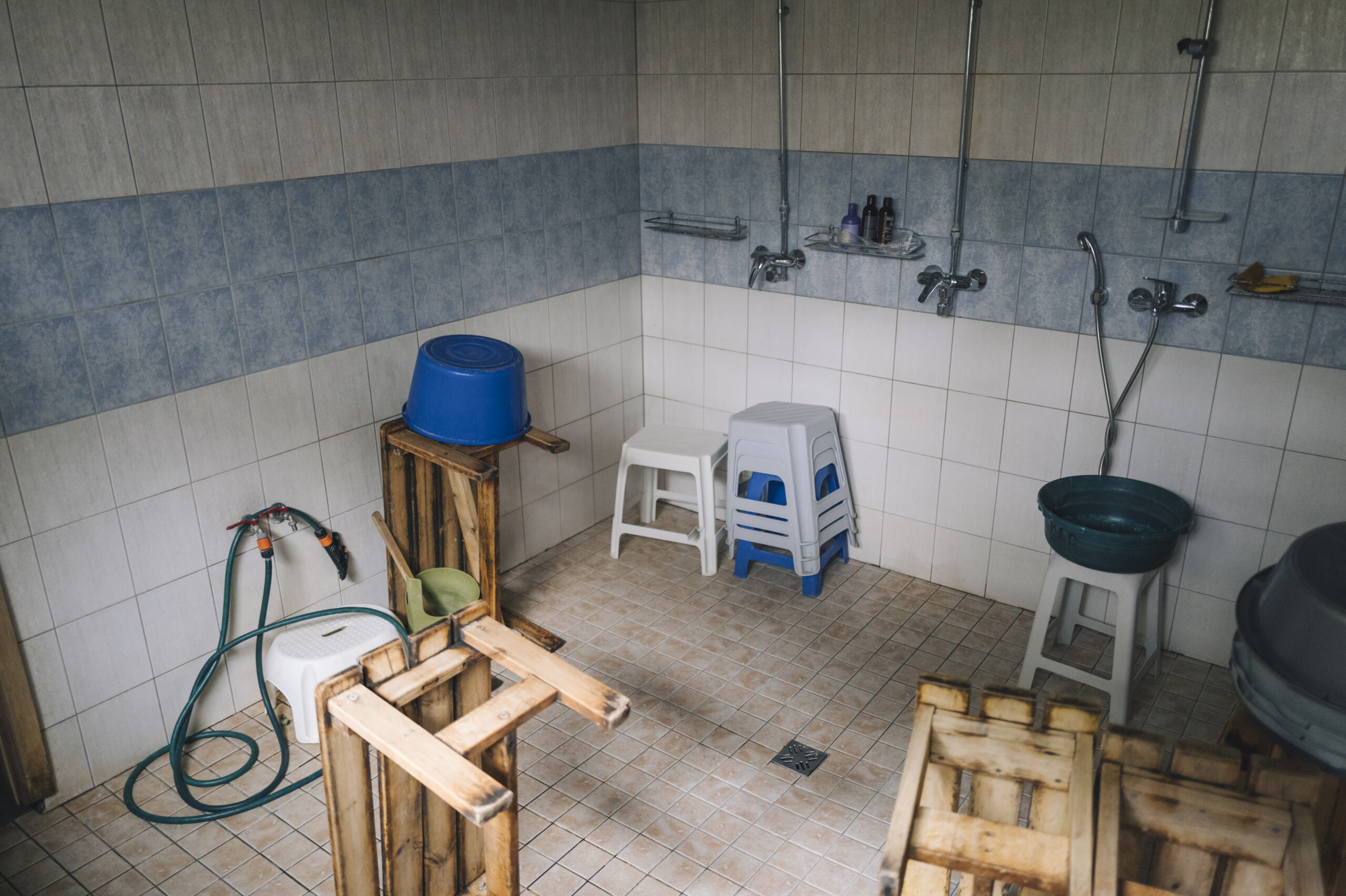 Washrooms in the Metsa 7 accommodation wing